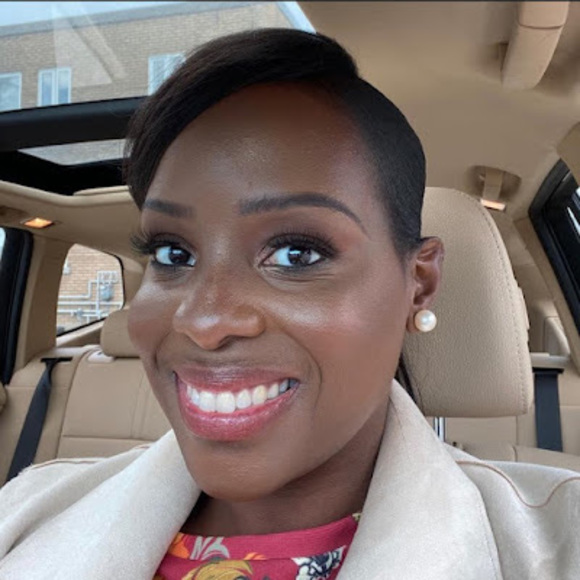 Meet your Posher, Carla - Picture 1 of 1